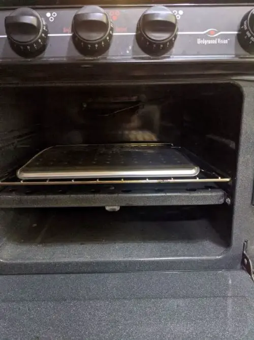 3 Key Steps to Bake in An RV Oven (Without Burning the Bottoms