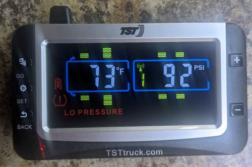 RV tire pressure monitoring system monitor